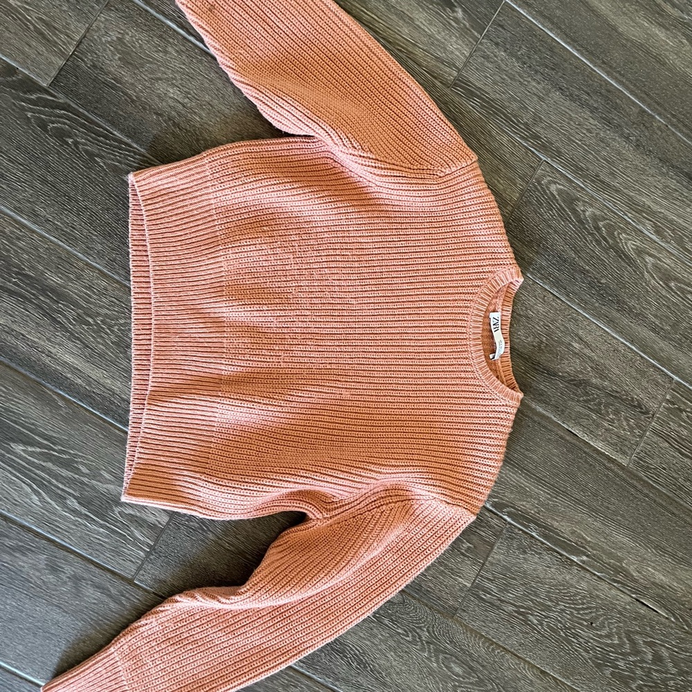 Crop sweater